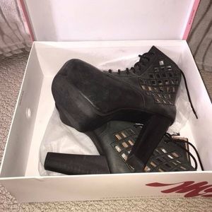 Jeffrey Campbell bootie